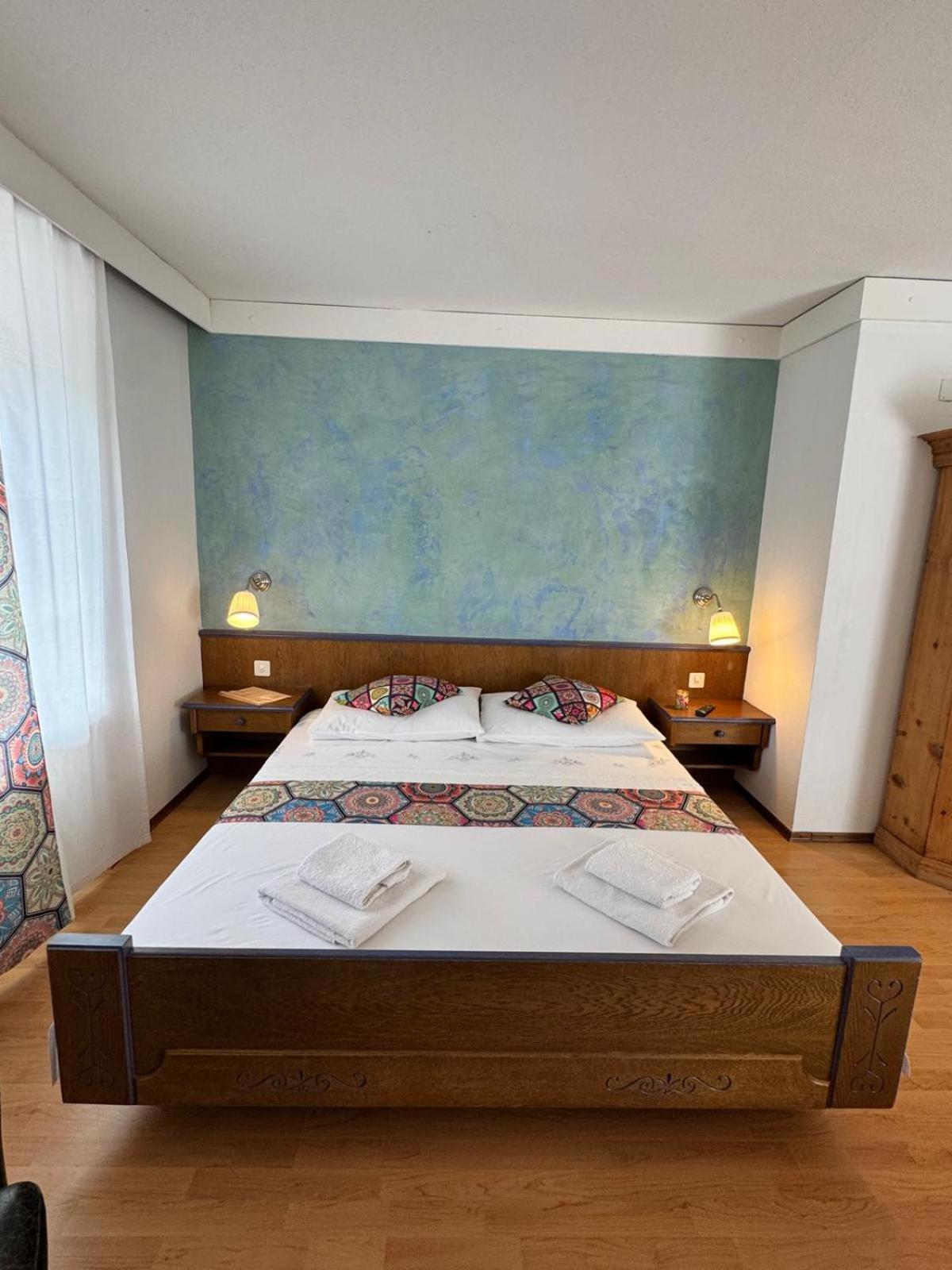 Hotel Post Cunter Biancardi 萨沃宁 外观 照片
