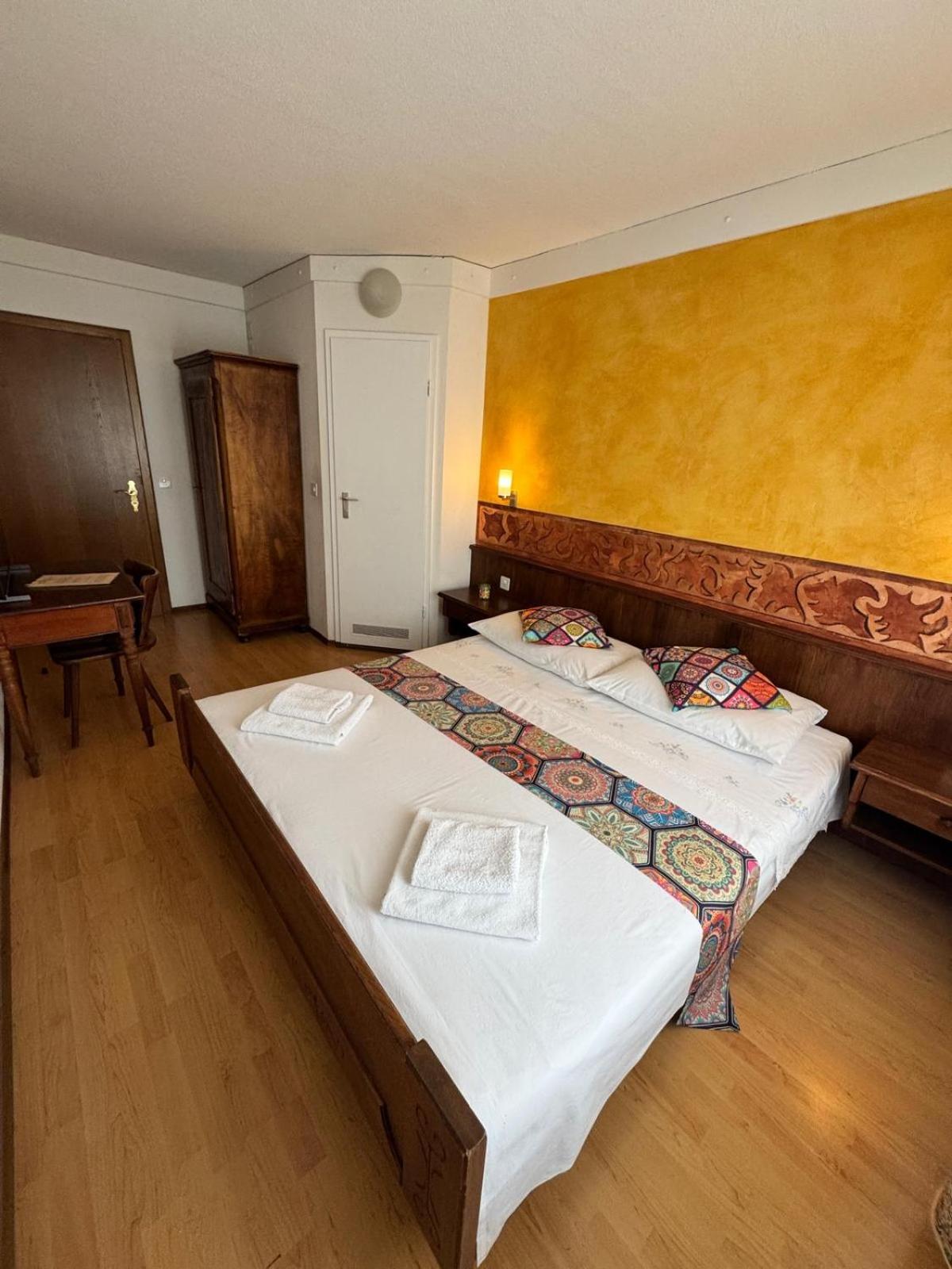 Hotel Post Cunter Biancardi 萨沃宁 外观 照片